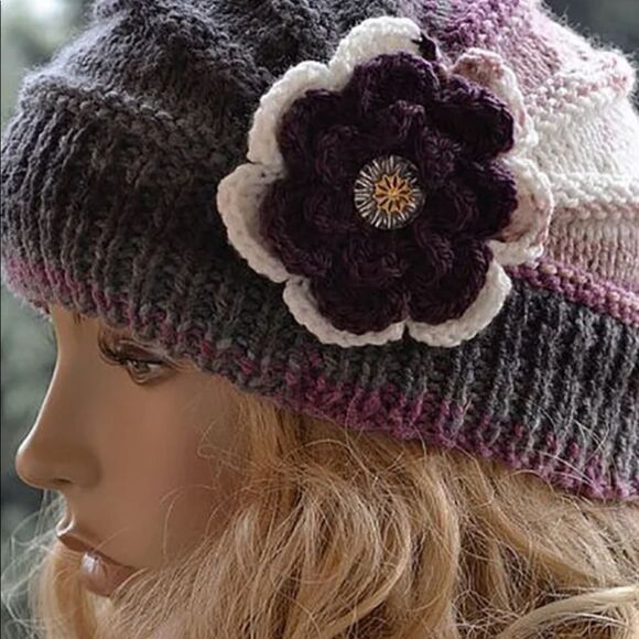 NWT BOHO HAT AND OWL FINGERLESS GLOVES SET. Beautiful knitting. - Picture 2 of 7